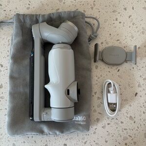 Insta360 Flow Pro Gimbal Stabilizer